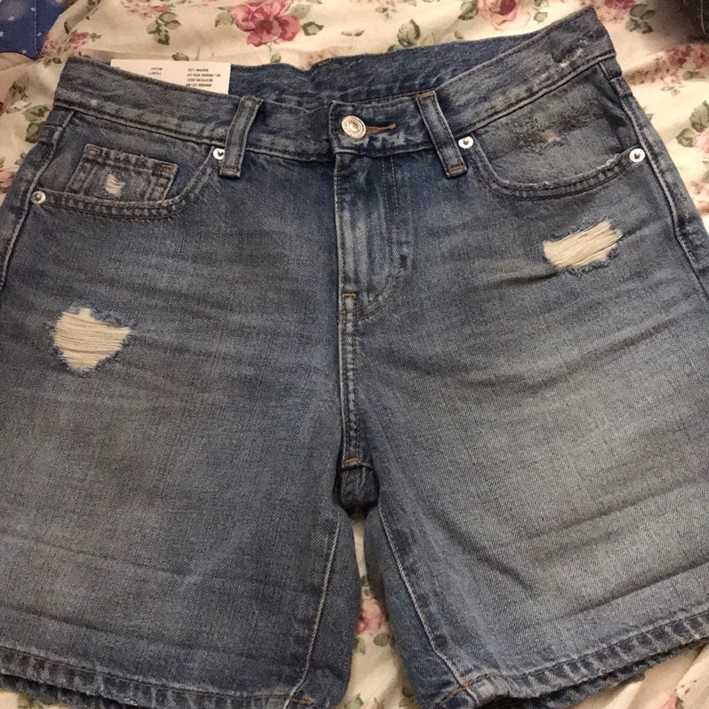 Uniqlo | Denim Boyfriend Distressed Shorts